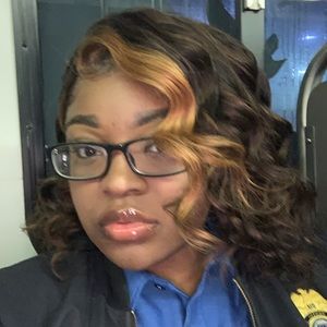 Meet your Posher, Antoinette